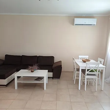 Villa Nikos Nea Plagia